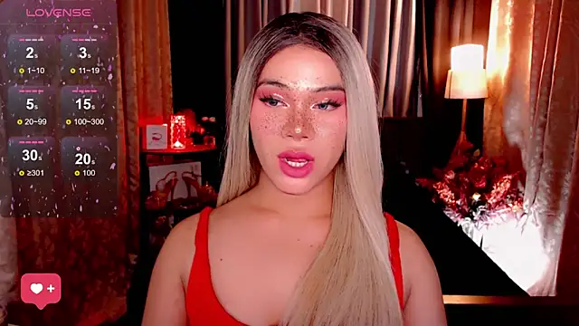 Snapshot of IamRaeganDolls69 chatting on 09.18.25 IamRaeganDolls69 online show from 09.18.25