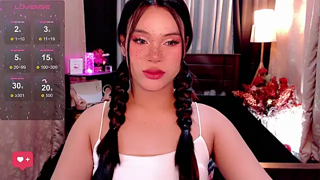 Snapshot of IamRaeganDolls69 chatting on 09.26.25 IamRaeganDolls69 online show from 09.26.25