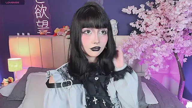 Snapshot of Shizuko_ chatting on 06.10.26 Shizuko online show from 06.10.26