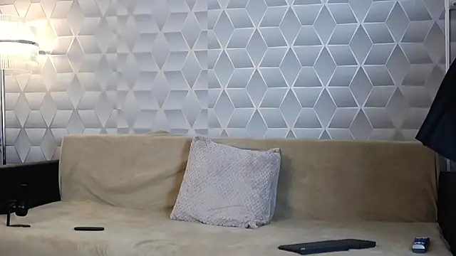 ScarletNoiree online show from 11.25.25