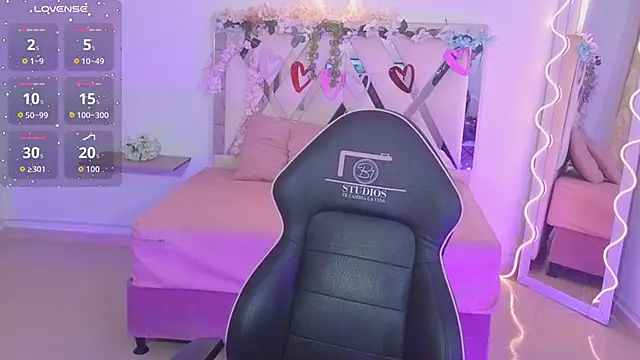 ZURY TAY online show from 09.27.25