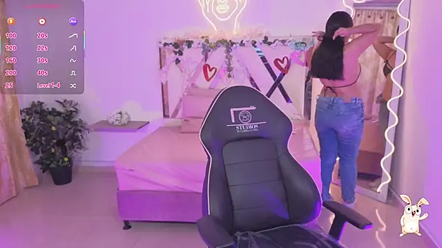 ZURY TAY online show from 12.01.25