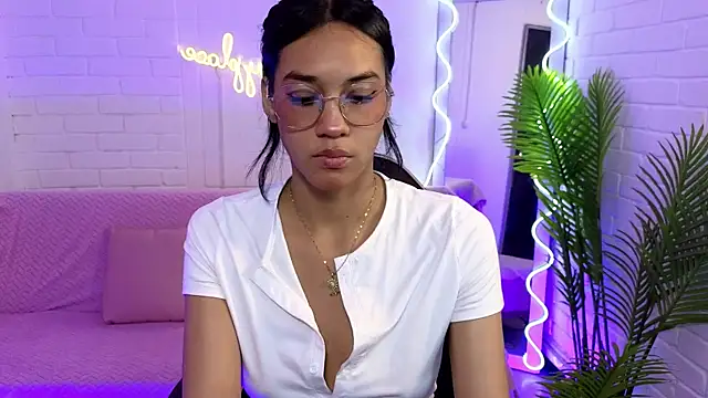 Snapshot of artemiss_tay chatting on 09.29.25 artemiss tay online show from 09.29.25