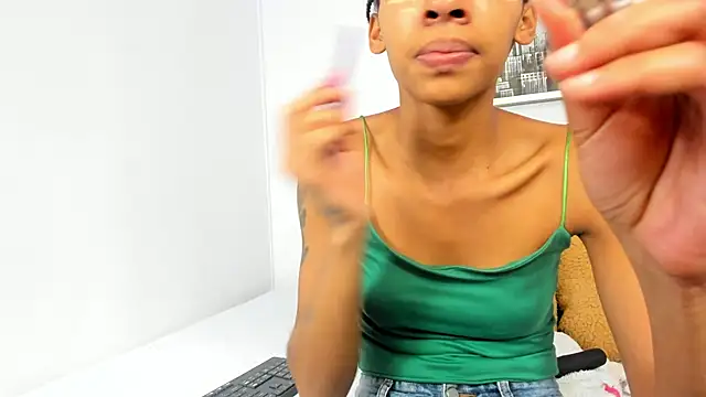 sarah ashbourne online show from 11.19.25