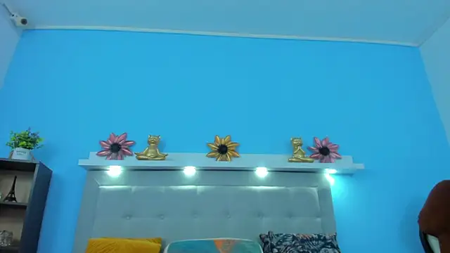 neferet opal online show from 12.20.25