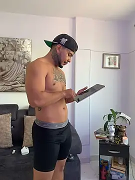 Snapshot of DeimonOficial chatting on 01.17.26 DeimonOficial online show from 01.17.26