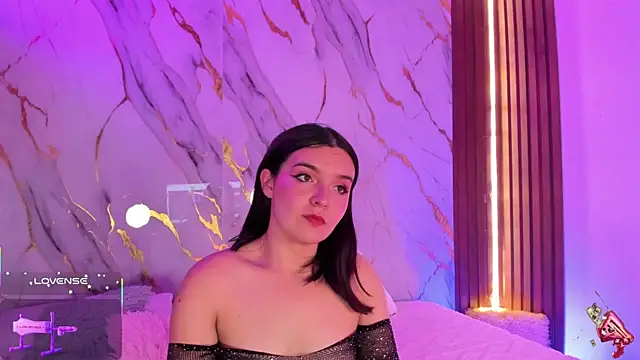 alicecute77 online show from 10.18.25