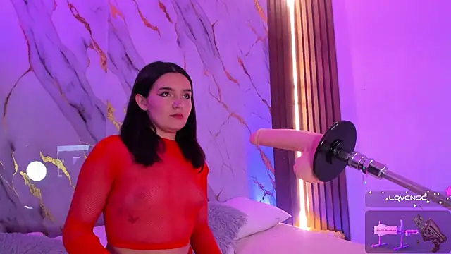 Snapshot of alicecute77 chatting on 11.06.25 alicecute77 online show from 11.06.25