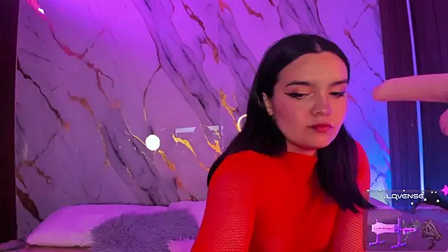 Snapshot of alicecute77 chatting on 11.14.25 alicecute77 online show from 11.14.25