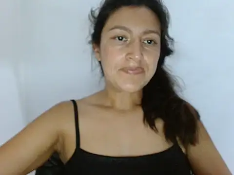 Snapshot of SarahFriendly chatting on 07.30.26 SarahFriendly online show from 07.30.26