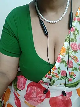 Snapshot of tami_lavanya chatting on 05.31.26 tami lavanya online show from 05.31.26