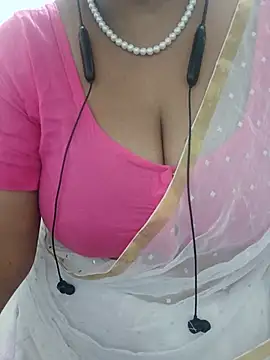 Snapshot of tami_lavanya chatting on 06.05.26 tami lavanya online show from 06.05.26