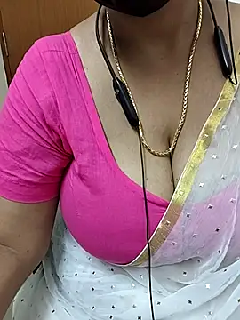 Snapshot of tami_lavanya chatting on 06.10.26 tami lavanya online show from 06.10.26