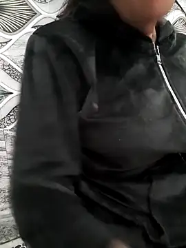 Aarti-kumri online show from 11.14.25