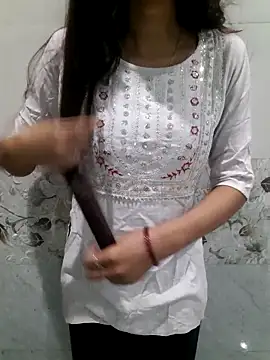 Aarti-kumri online show from 02.18.26