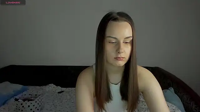 Kelly Cartier online show from 05.11.26