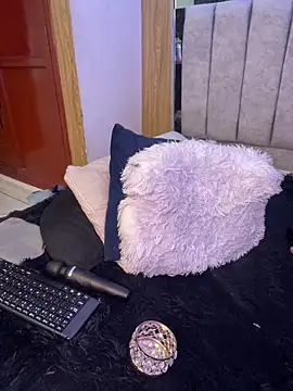 kendall flower online show from 02.20.26