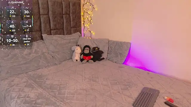 Snapshot of sophie_gonz chatting on 10.18.25 sophie gonz online show from 10.18.25