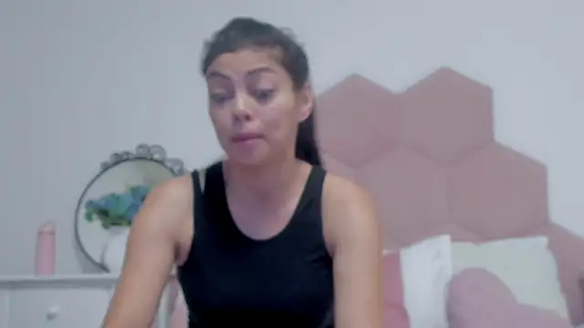 Snapshot of LadyLiia chatting on 01.16.25 LadyLiia online show from 01.16.25