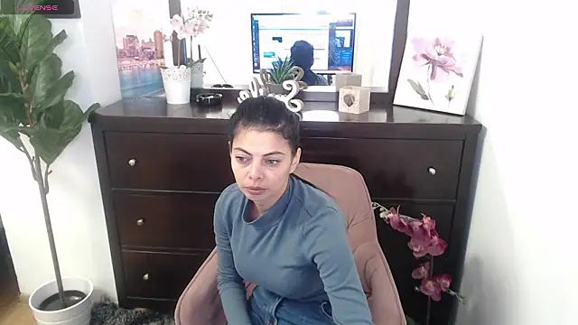 Snapshot of LadyLiia chatting on 02.11.26 LadyLiia online show from 02.11.26