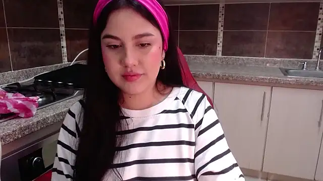 Snapshot of ValentinaMillers_ chatting on 02.28.26 ValentinaMillers online show from 02.28.26