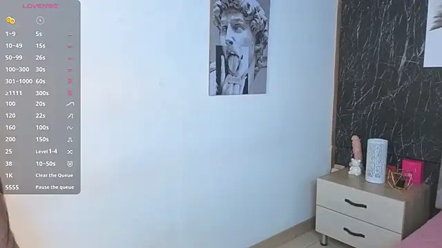 emmi collinss online show from 10.10.25