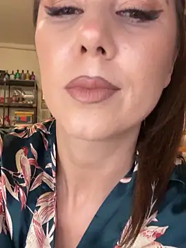 Snapshot of DahliaVonLure chatting on 02.26.26 DahliaVonLure online show from 02.26.26