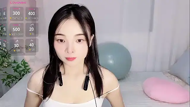 Snapshot of Tangbao-Baby chatting on 09.23.25 Tangbao-Baby online show from 09.23.25