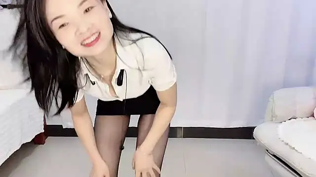 Snapshot of Tangbao-Baby chatting on 11.04.25 Tangbao-Baby online show from 11.04.25