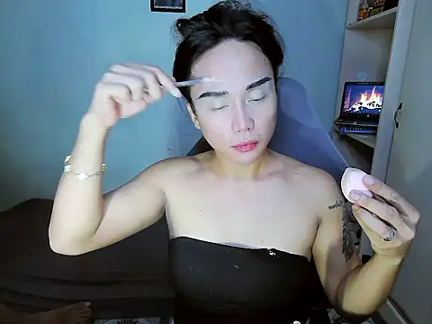 Snapshot of YourNikkieXxx chatting on 01.19.26 YourNikkieXxx online show from 01.19.26