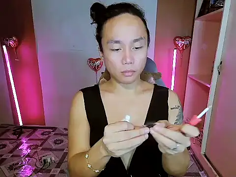 Snapshot of YourNikkieXxx chatting on 02.06.26 YourNikkieXxx online show from 02.06.26