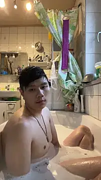 Snapshot of Kingpowerlittel chatting on 12.16.25 Kingpowerlittel online show from 12.16.25