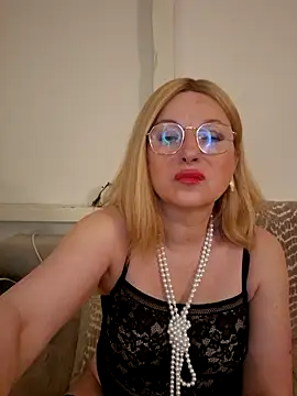 TinaLizxh online show from 05.07.26