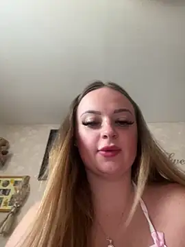 Snapshot of SexySashaxox chatting on 05.24.26 SexySashaxox online show from 05.24.26