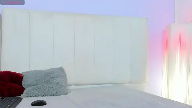 fressittalove01 online show from 02.26.26