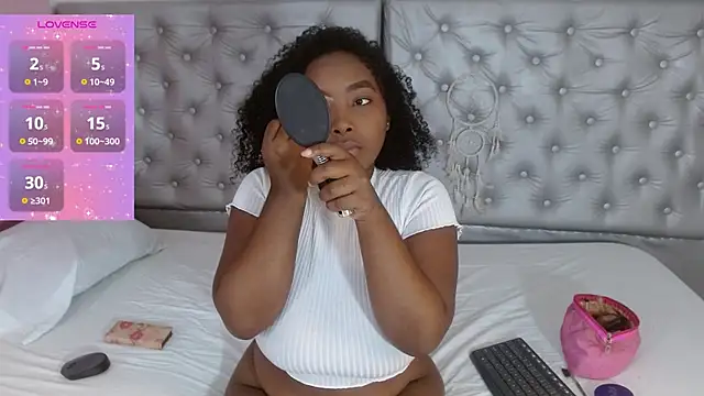 angiellam online show from 10.19.25