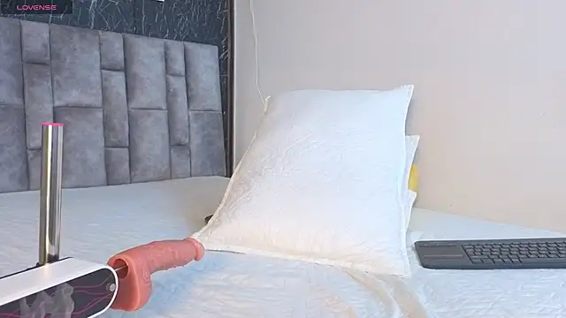 emily vermont online show from 11.08.25