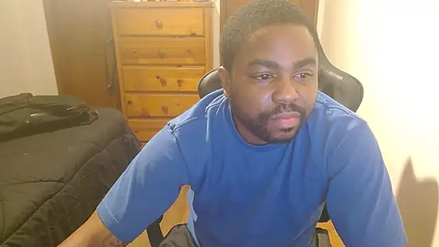 Snapshot of Breadwinnah chatting on 10.26.25 Breadwinnah online show from 10.26.25