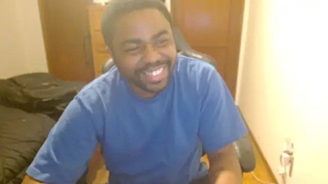 Snapshot of Breadwinnah chatting on 11.08.25 Breadwinnah online show from 11.08.25