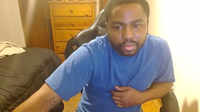 Snapshot of Breadwinnah chatting on 11.11.25 Breadwinnah online show from 11.11.25