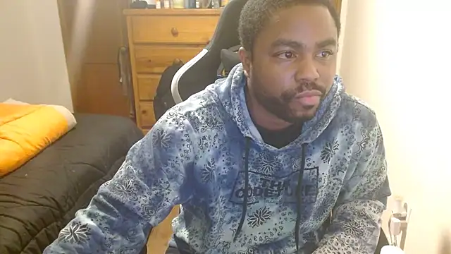 Snapshot of Breadwinnah chatting on 11.20.25 Breadwinnah online show from 11.20.25