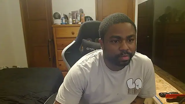 Snapshot of Breadwinnah chatting on 02.22.26 Breadwinnah online show from 02.22.26