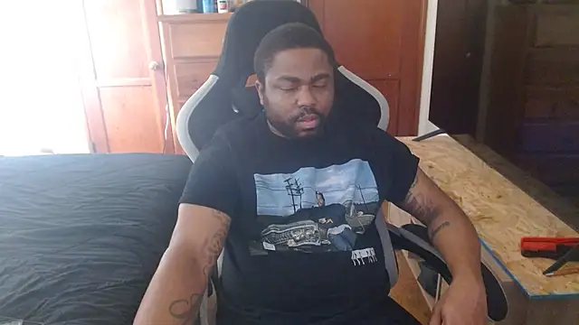 Snapshot of Breadwinnah chatting on 02.25.26 Breadwinnah online show from 02.25.26