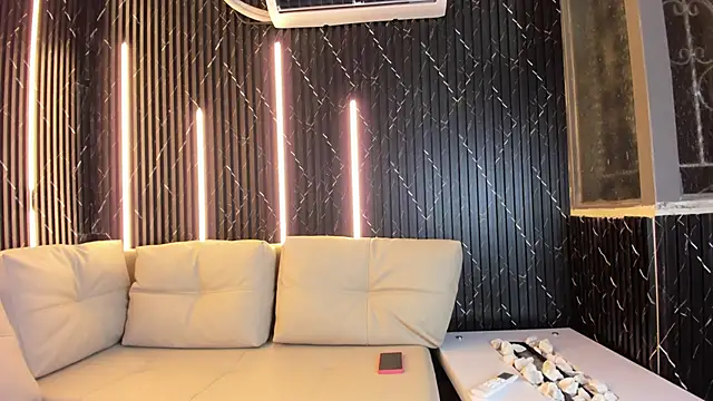 VioletRose as online show from 03.23.26