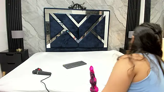 Snapshot of VioletRose_as chatting on 05.16.26 VioletRose as online show from 05.16.26