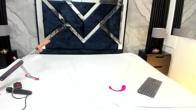 Snapshot of VioletRose_as chatting on 05.16.26 VioletRose as online show from 05.16.26