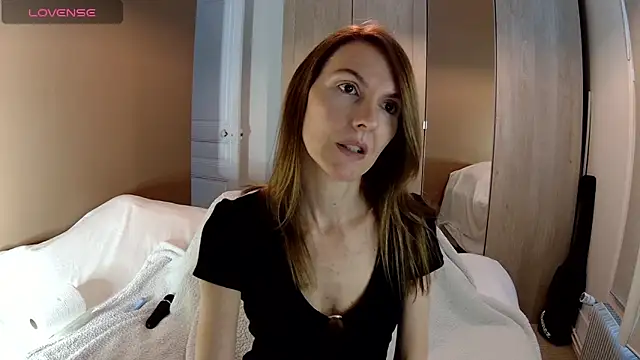 Snapshot of fanny_posy chatting on 06.29.26 fanny posy online show from 06.29.26
