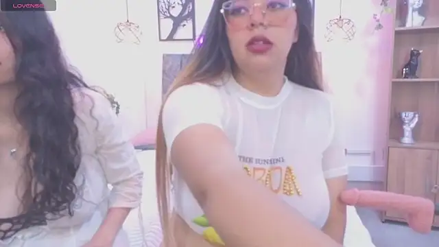 Snapshot of Samantha_blow chatting on 02.11.26 Samantha blow online show from 02.11.26