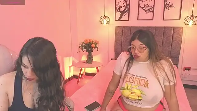 Snapshot of Samantha_blow chatting on 02.17.26 Samantha blow online show from 02.17.26