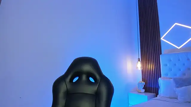 ZamabyCrucie online show from 01.15.26